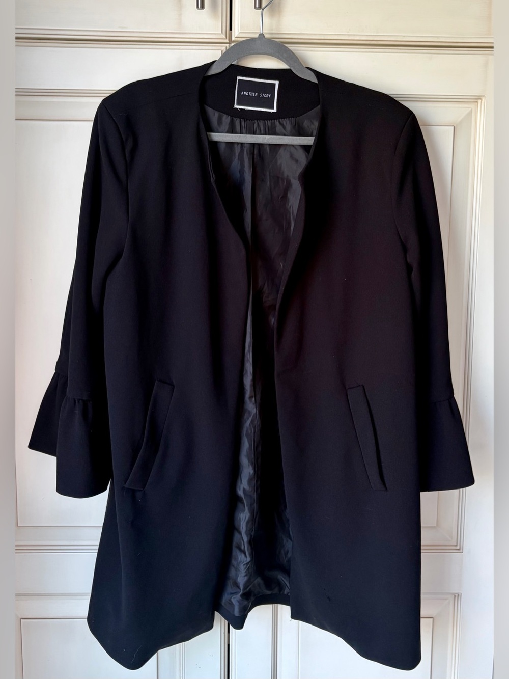 Another Story  Black Collarless Ruffle-Cuff  Blazer/Jacket. XL.